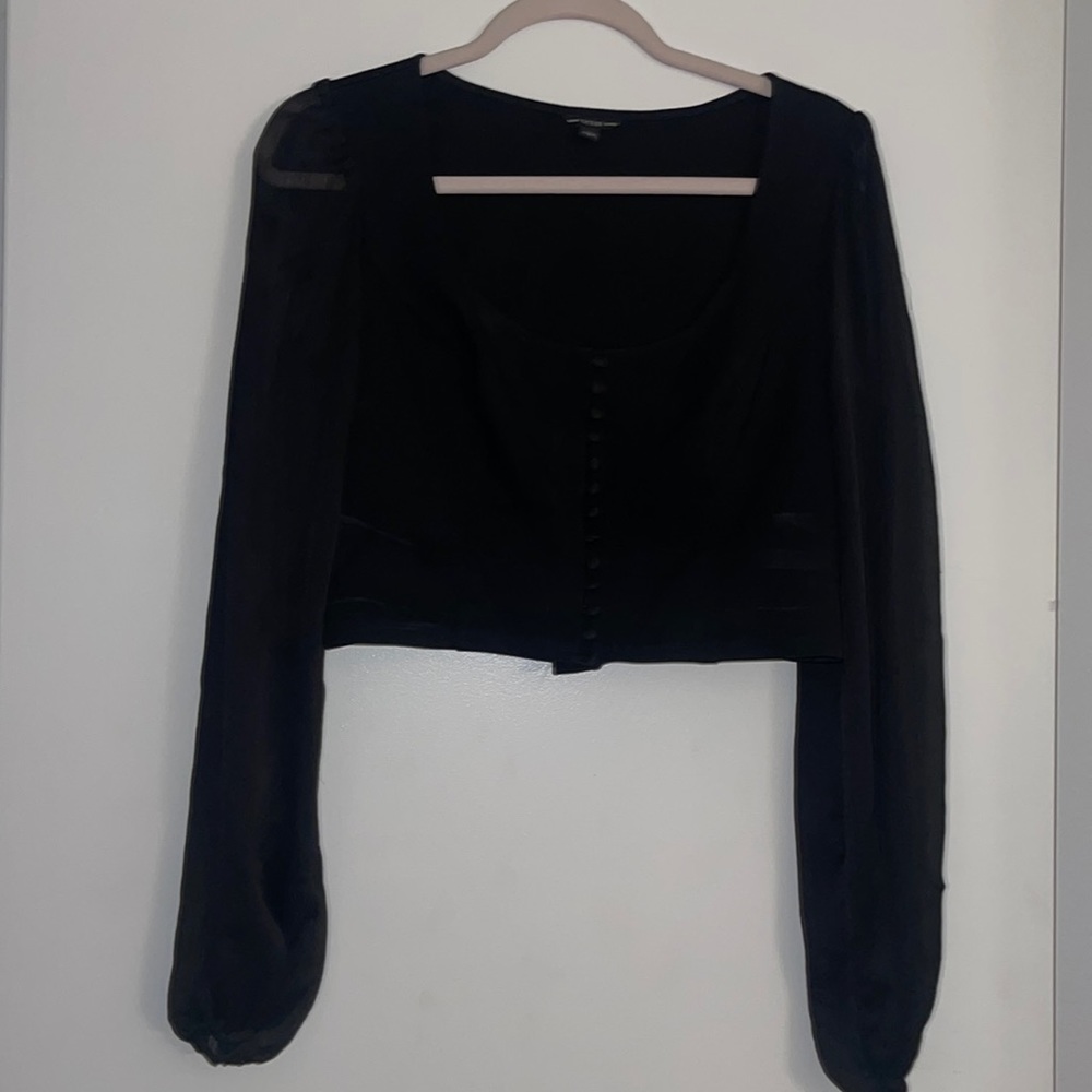 Black long sleeve crop top